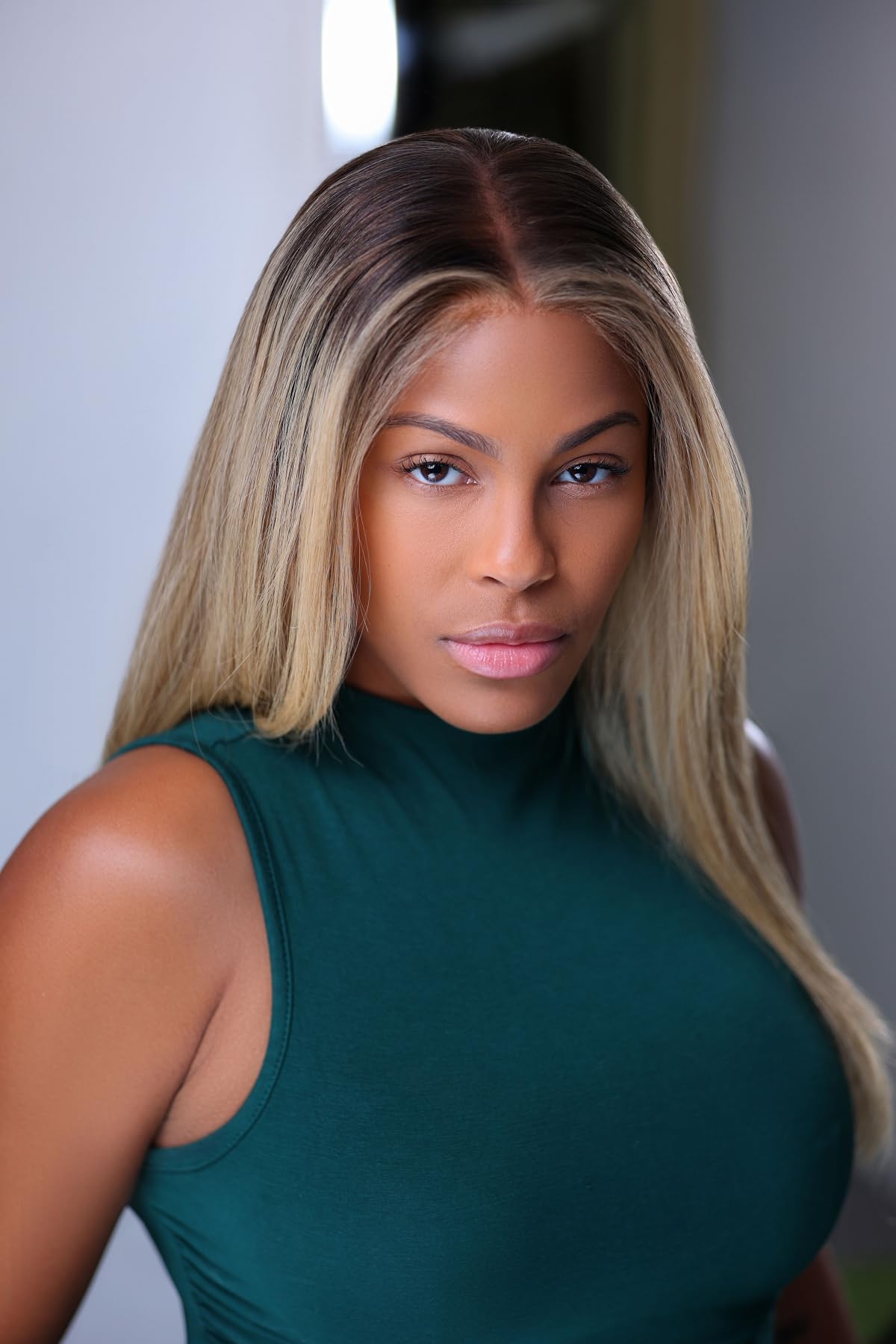 Simone Johns