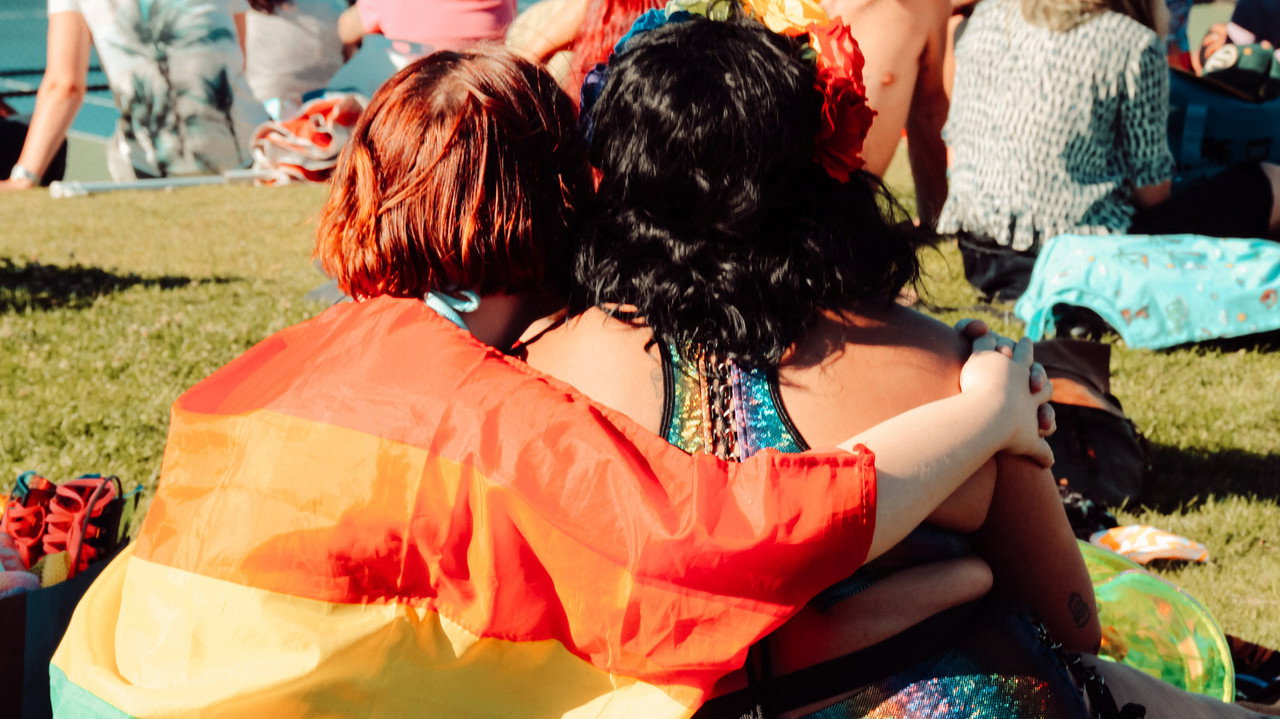 L'étincelle: Une histoire des luttes LGBT+